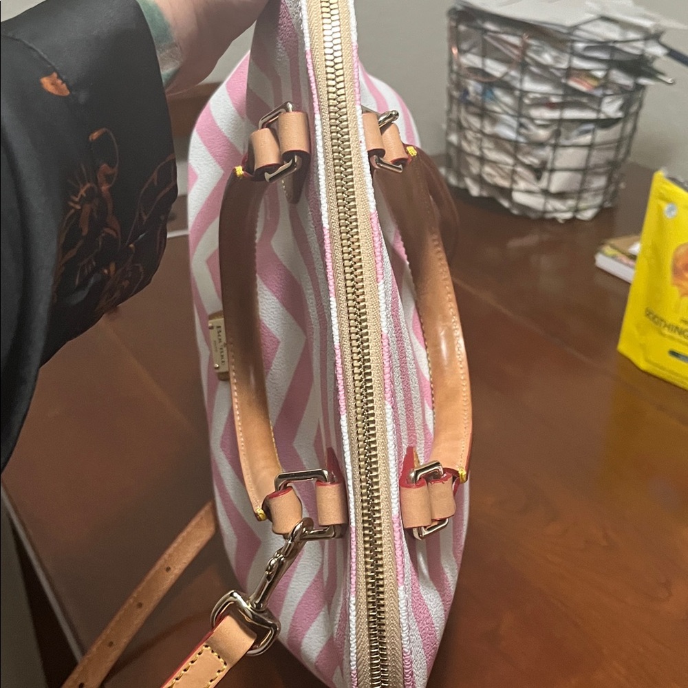 Dooney & Bourke Pink and White Chevron Satchel Set - Picture 8 of 12